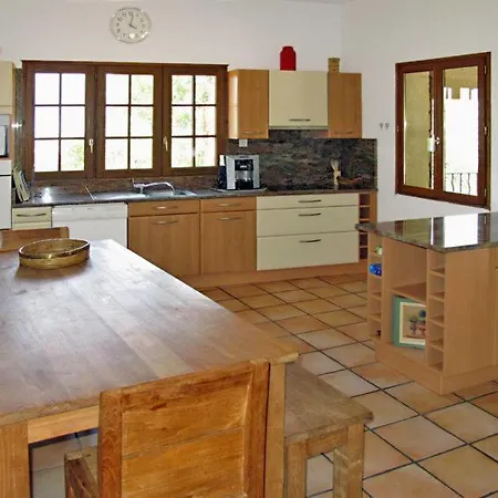 Propriano Sleeps 10 Pool Air Con Wifi Propriano (Corsica)