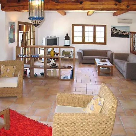 Propriano Sleeps 10 Pool Air Con Wifi Hébergement de vacances Propriano (Corsica)